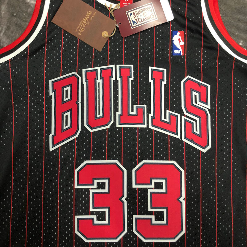 Regata Chicago Bulls Retrô Mitchell & Ness 1995/1996 Scottie Pippen - Preta