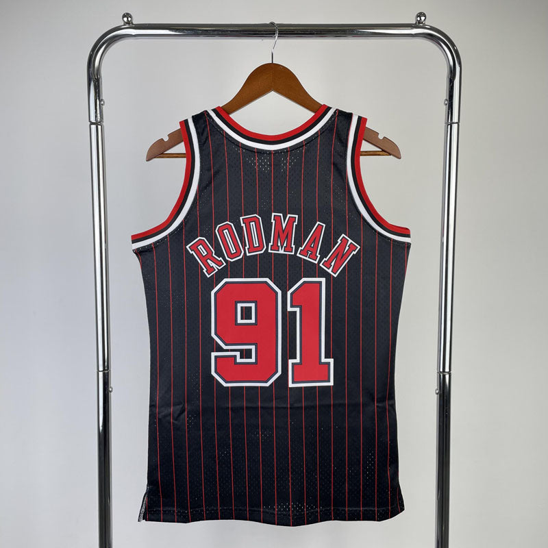 Regata Chicago Bulls Retrô Mitchell & Ness 1995/1996 Dennis Rodman - Preta