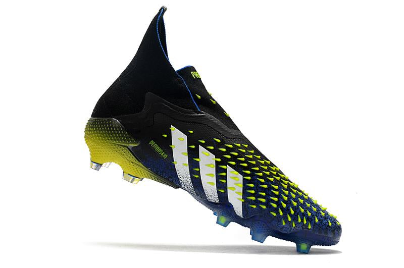 Chuteira adidas Predator Freak+ Campo