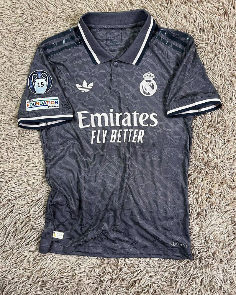 Camisa Real Madrid 2024/25 Terceira (+ Patches)