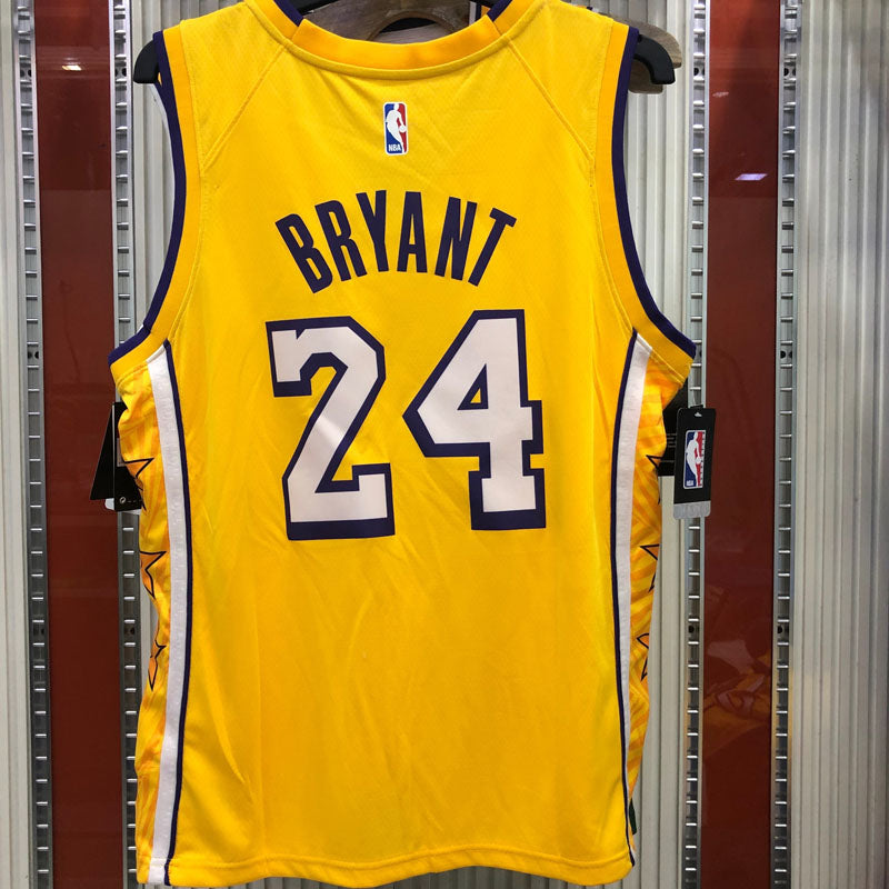 Regata NBA Los Angeles Lakers City Edition 19/20 Kobe Bryant 24 - Amarela