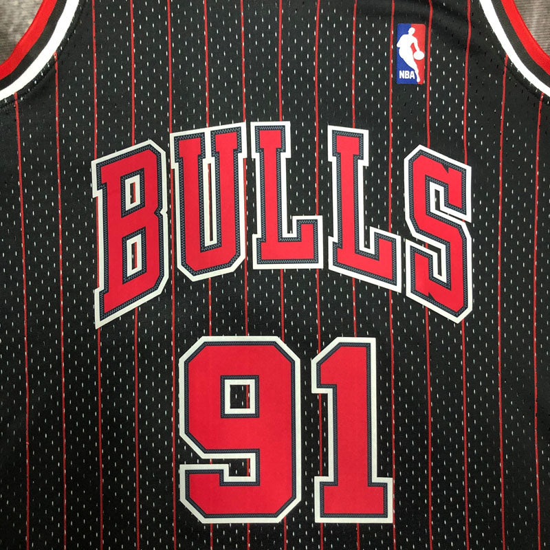 Regata Chicago Bulls Retrô Mitchell & Ness 1995/1996 Dennis Rodman - Preta