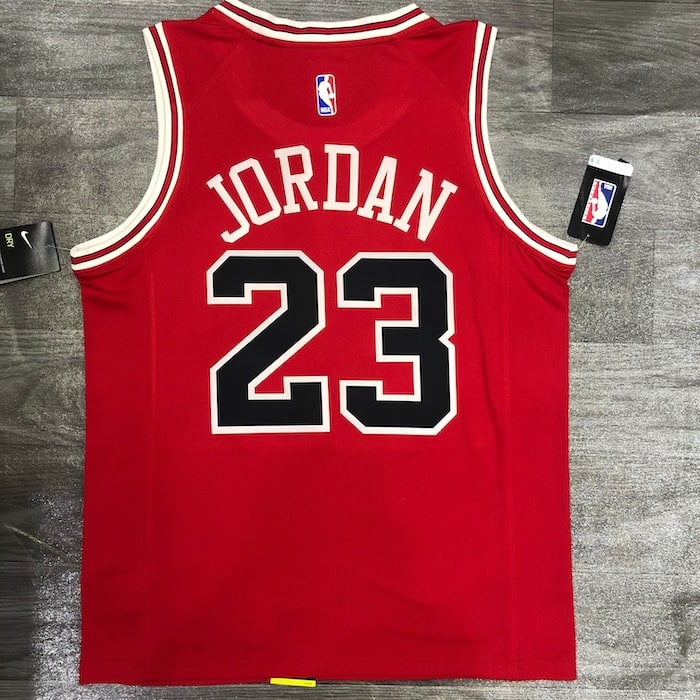 Regata NBA Chicago Bulls Icon Edição 75 anos Michael Jordan - Vermelha