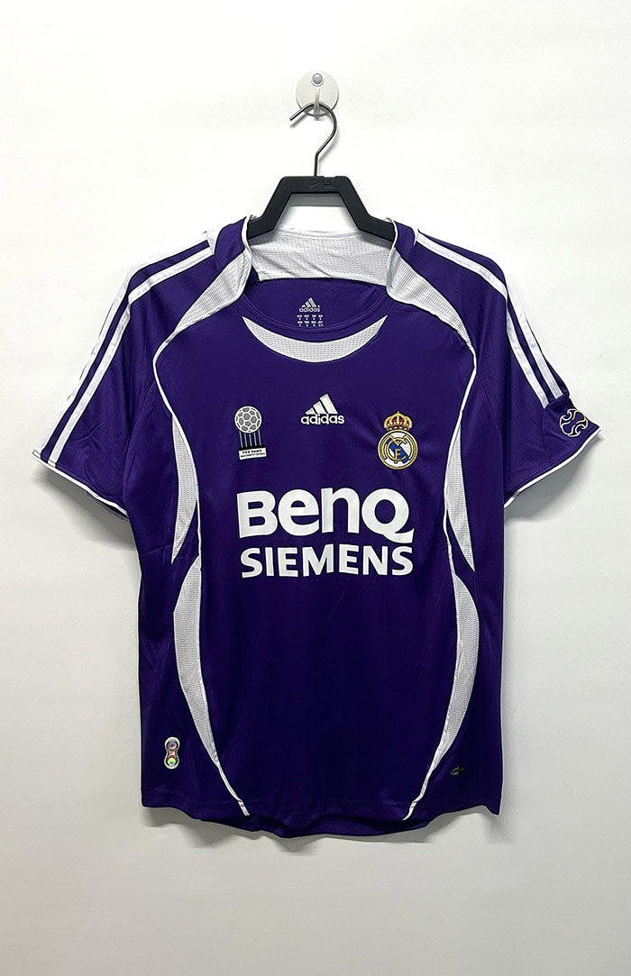 Camisa Retrô Real Madrid 2006/07 Away