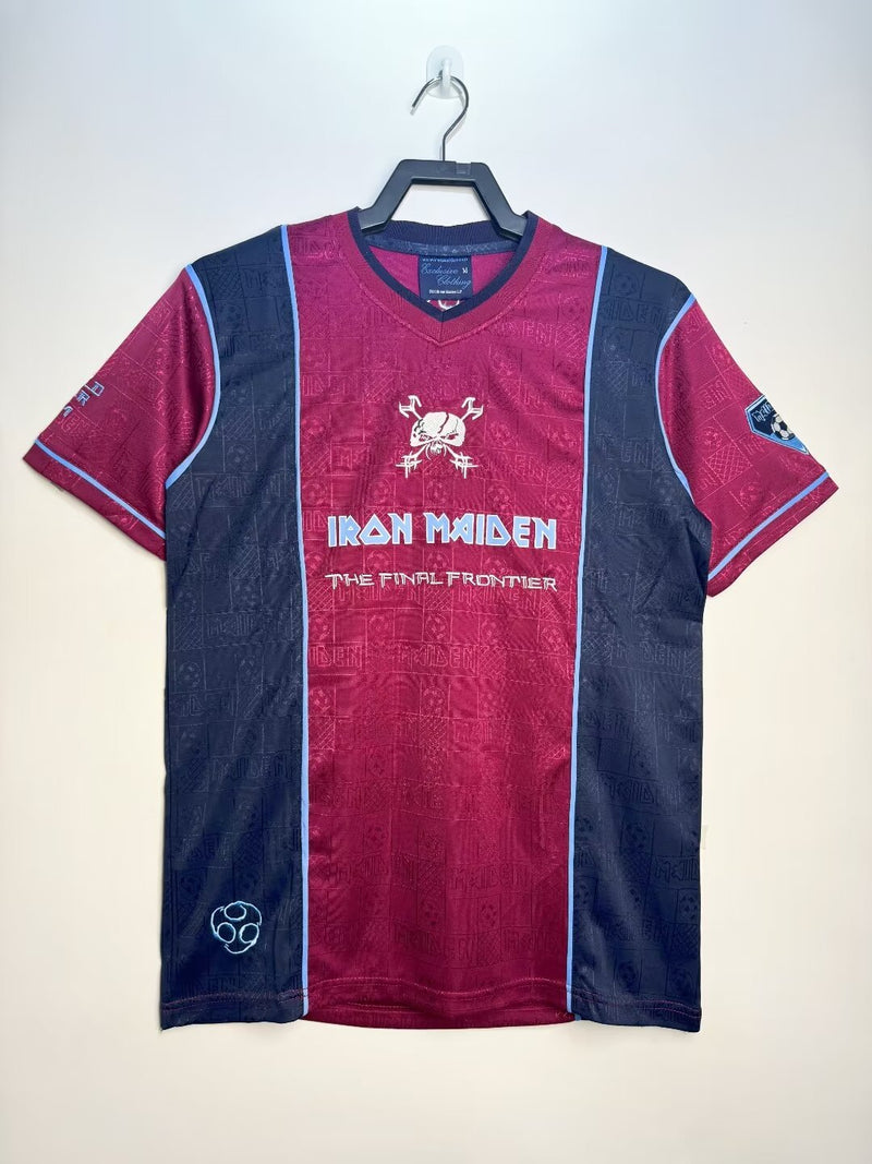 Camisa Retrô West Ham x Iron Maiden 2011