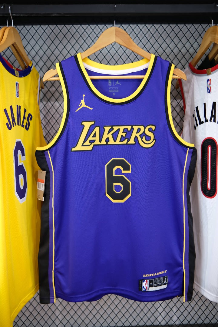 Regata NBA Los Angeles Lakers Statement 22/23 LeBron James 6 - Roxa