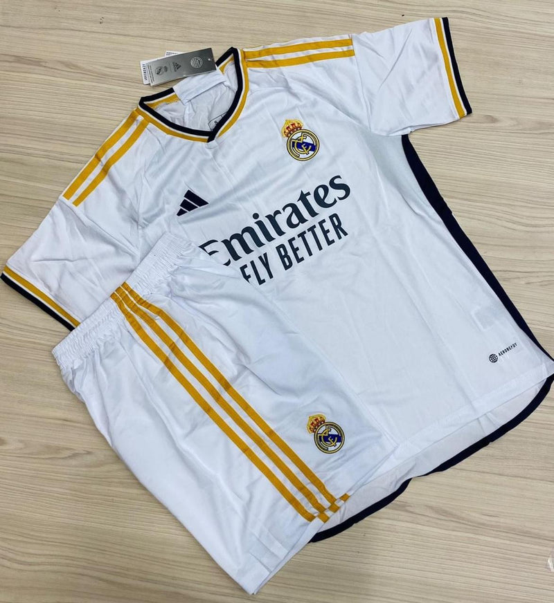 Kit Real Madrid 2023/24 Home