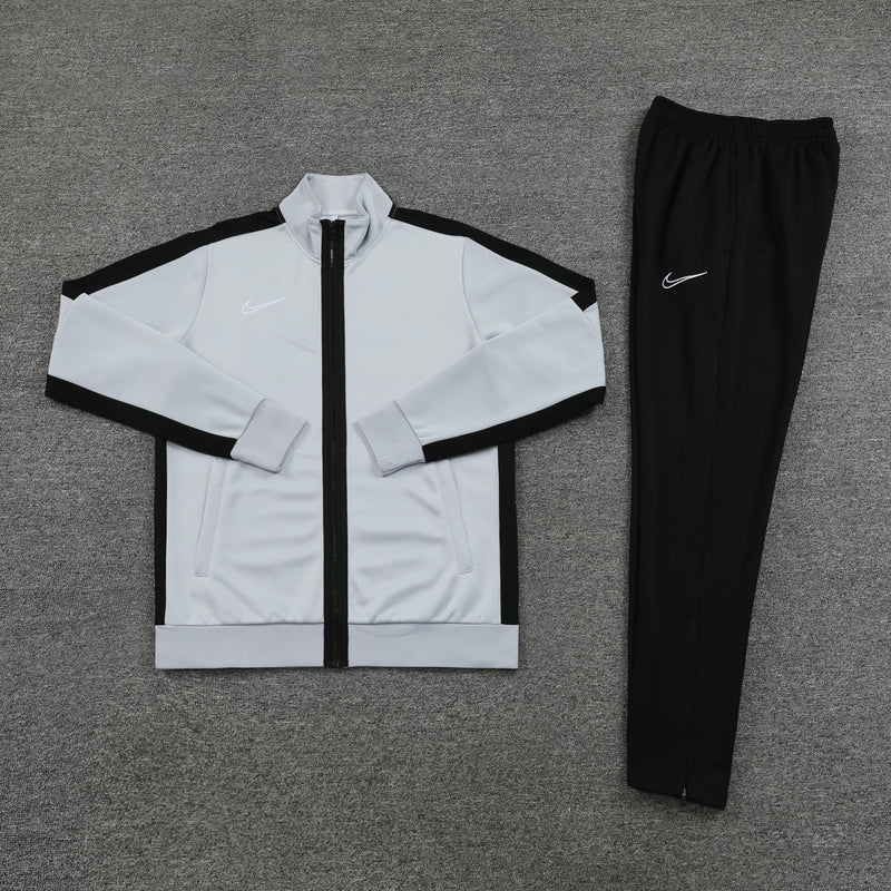 Conjunto Nike 2024 - Cinza