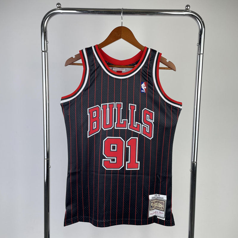 Regata Chicago Bulls Retrô Mitchell & Ness 1995/1996 Dennis Rodman - Preta