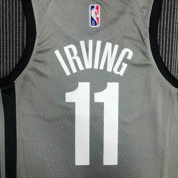 Regata NBA Brooklyn Nets Edição 75 anos 21/22 Kyrie Irving - Cinza